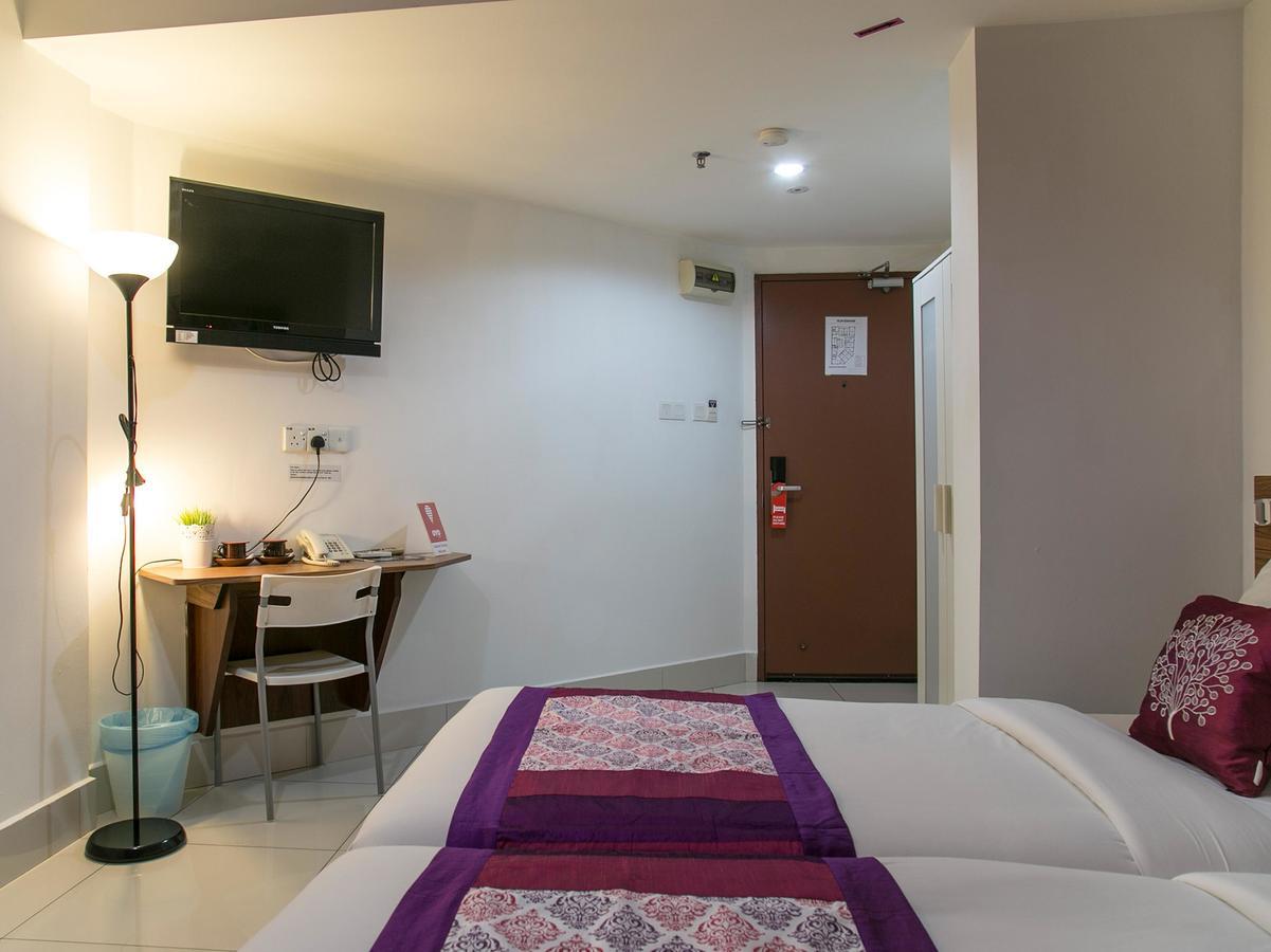 Oyo 180 V Hotel Куала-Лумпур Екстер'єр фото